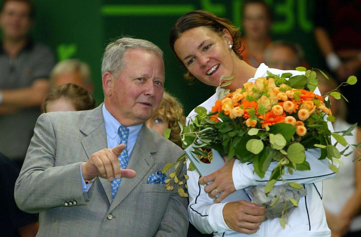2005 beim Porsche Tennis Grand Prix, der damals noch in Filderstadt-Plattenhardt ausgetragen wurde, mit der amerikanischen Siegerin Lindsay Davenport