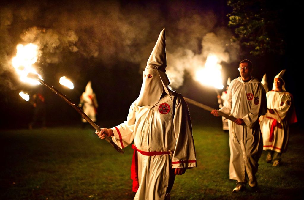Ritual des Ku-Klux-Klan in den USA: Auch im Rems-Murr-Kreis haben sich Menschen dem Geheimbund angeschlossen. Foto: dpa