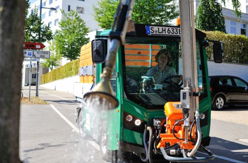 Die Stadt Stuttgart hat neue Gießfahrzeuge angeschafft, um die Stadtbäume besser versorgen zu können. Foto: Lichtgut/Max Kovalenko