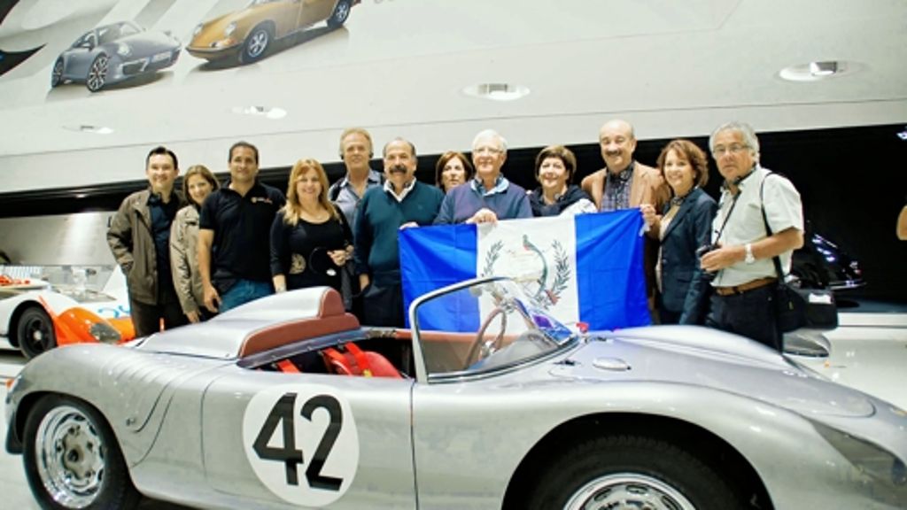 Porsche in Zuffenhausen: Einmal um die halbe Welt ins Porsche-Museum