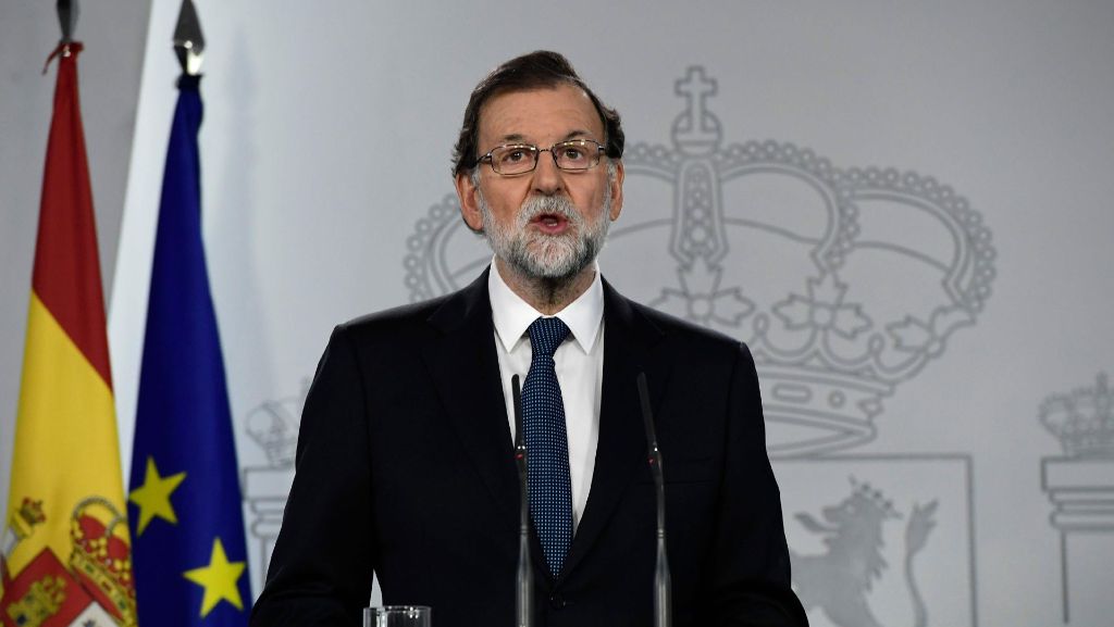  Der spanische Ministerpräsident Mariano Rajoy hat das Unabhängigkeitsreferendum in Katalonien schwer verurteilt und als „Inszenierung“ bezeichnet. 