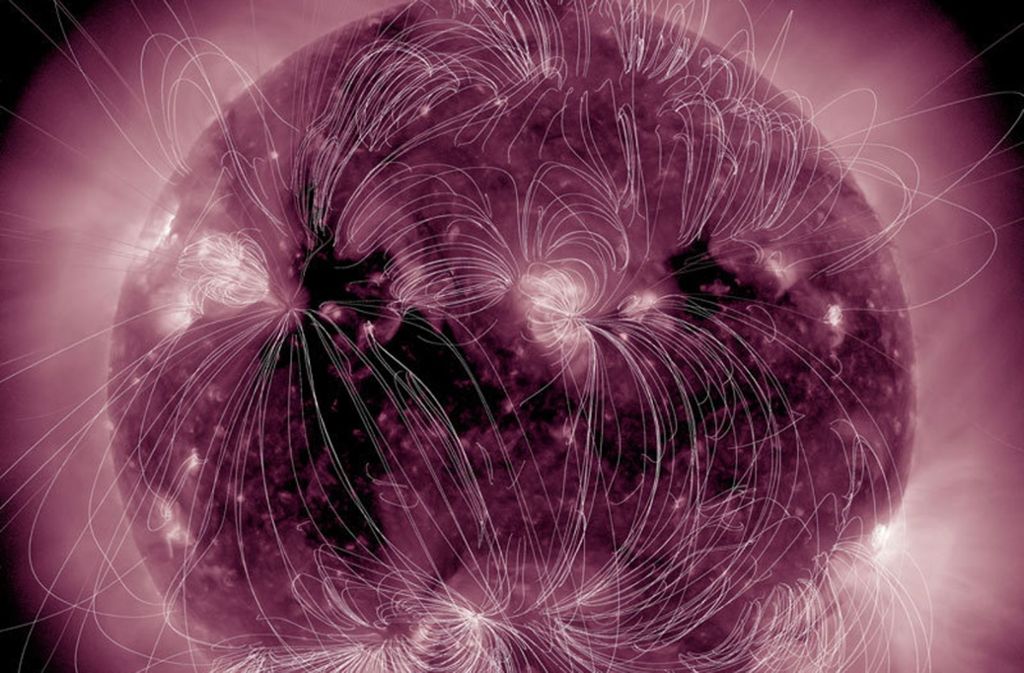 Die magnetische Stürme der Sonne, die Magnetfeld der Erde (sogenannte Magnetosphäre) in Mitleidenschaft ziehen, treten in einem Zyklus von etwa elf Jahren mal seltener und mal häufiger auf.