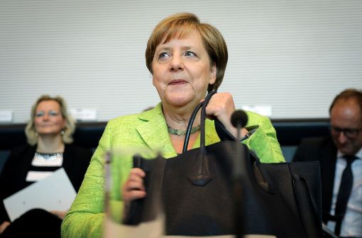 Bundeskanzlerin Angela Merkel in der Unions-Fraktionssitzung im Bundestag. Merkel hat für die von der SPD verlangte Abstimmung über die Ehe für alle den Fraktionszwang in der Union aufgehoben. Foto: dpa