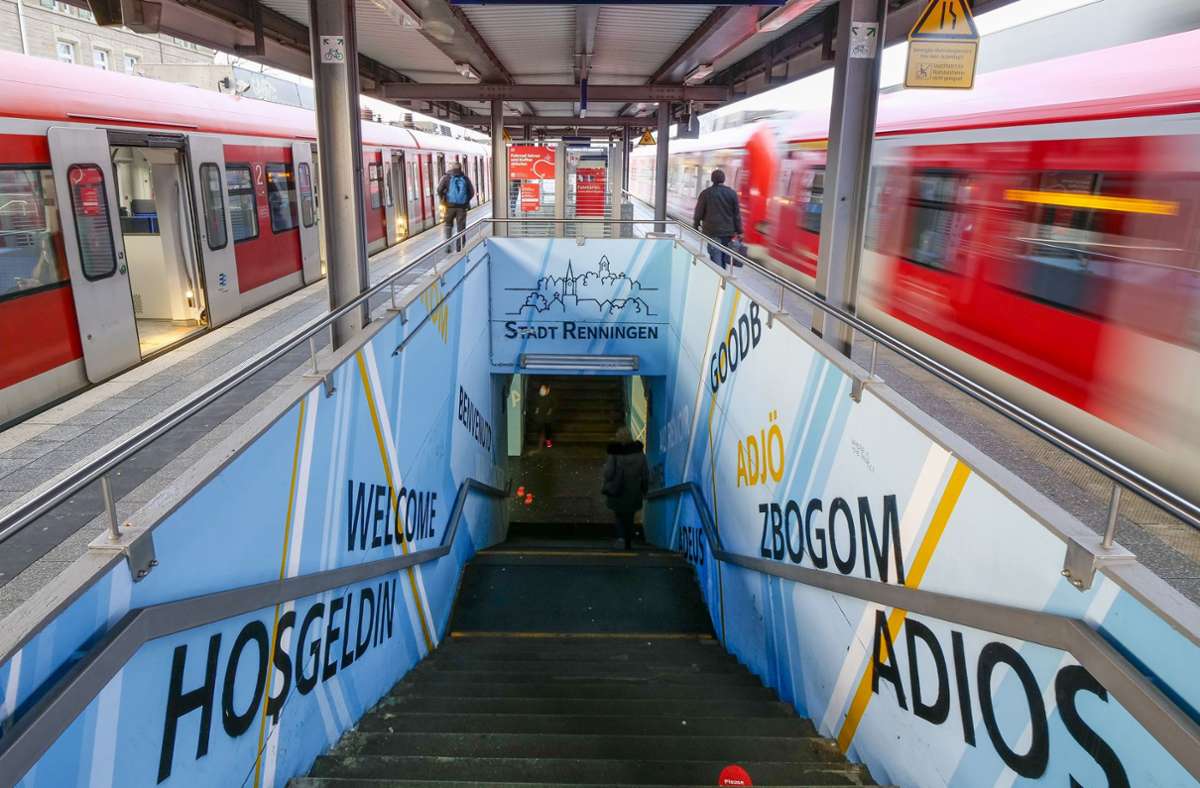 Das beschlossene Stufenkonzept sieht eine S-Bahn-Verlängerung bis Calw vor. Diese soll in jedem Fall in Renningen halten Foto: /Simon Granville