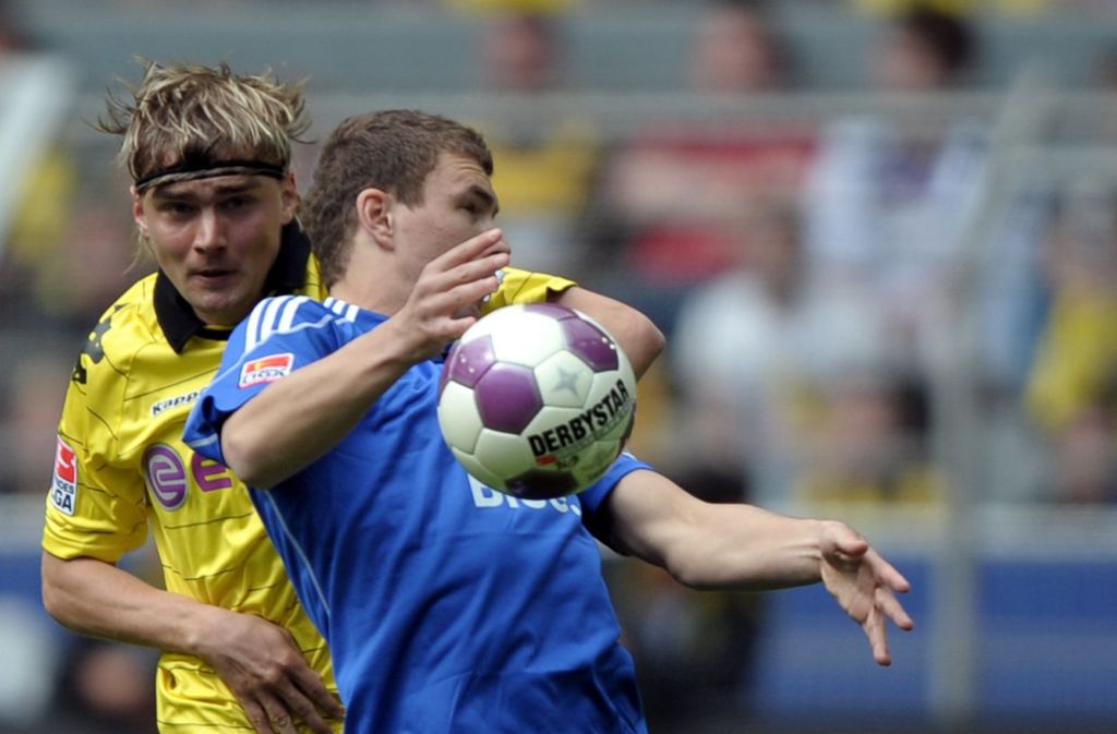 Marcel Schmelzer (li.) kam 2015 in die Jugendabteilung von Borussia Dortmund – und spielt noch heute für den BVB. Für die deutsche A-Nationalmannschaft hat er 16 Spiele bestritten.