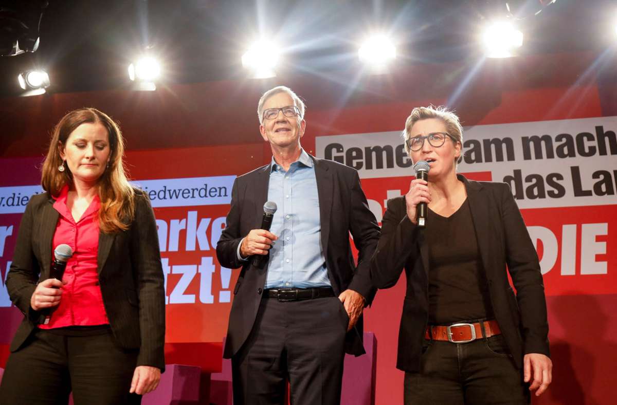 Müssen eine Wahlklatsche verdauen: Janine Wissler (von links), Dietmar Bartsch und Susanne Hennig-Wellsow. Foto: AFP/JAN ZAPPNER