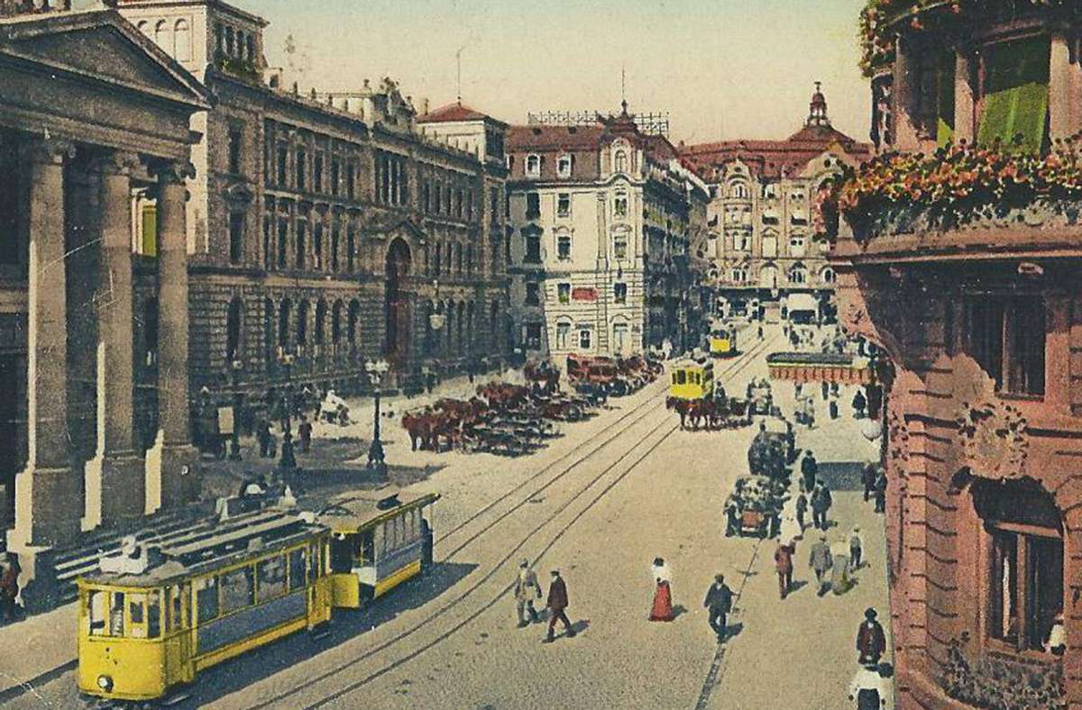 Straßenbahn am Königsbau und Hauptpostin der heutigen Bolzstraße. Die Karte ist 1918 gelaufen.