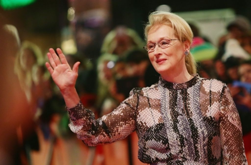 Meryl Streep, die diesjährige Vorsitzende der Berlinale-Jury, kam zum Eröffnungsfilm „Hail, Caesar!“ im Reptilienhaut-Look.