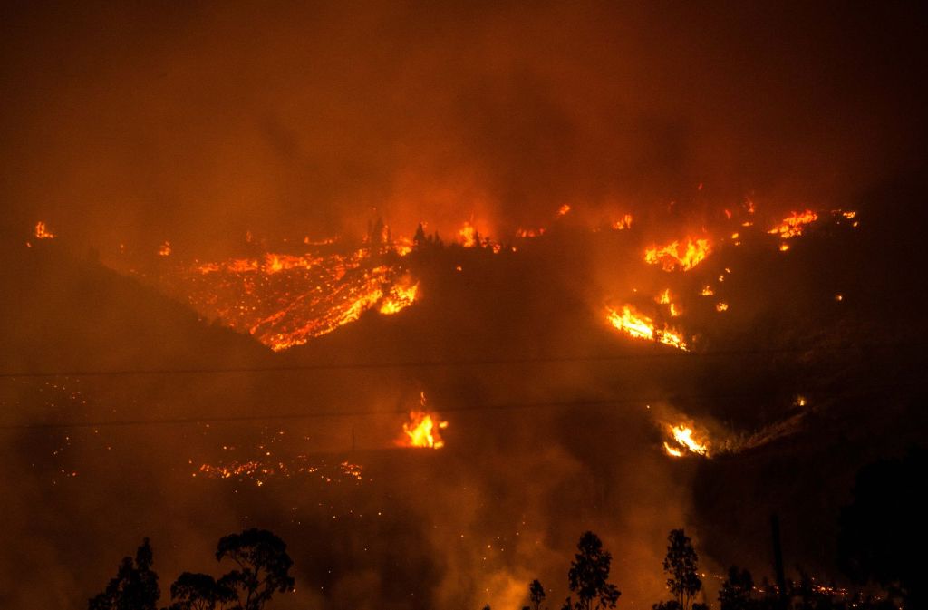 Inzwischen stehen mehr als 160.000 Hektar in Flammen.