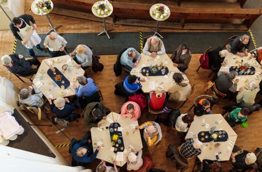 Zusammensitzen und gemeinsam essen: das geht in diesem Jahr nicht. Foto: by Helmut Pangerl/Foto: Helmut Pangerl