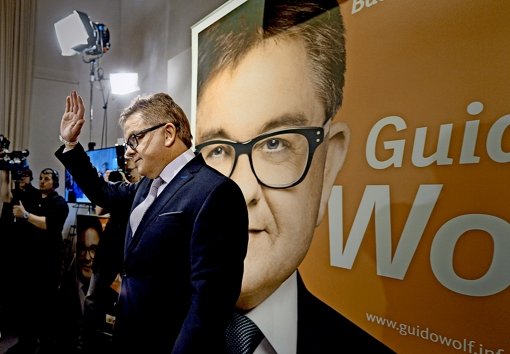 Schon am Wahlabend wird die Kritik an CDU-Spitzenkandidat Guido Wolf  lauter: Ein schwacher Frontmann sei er gewesen, schwere Fehler habe er gemacht, heißt es. Foto: dpa