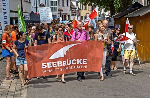 Auch im Kreis Böblingen hat es Demonstrationen des Aktionsbündnisses Seebrücke gegeben – wie hier in Sindelfingen. Foto: dpa/Marius Becker