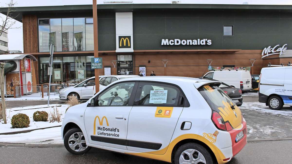 Lieferdienst von McDonald’s: Der Cheeseburger kommt in Stuttgart jetzt nach Hause