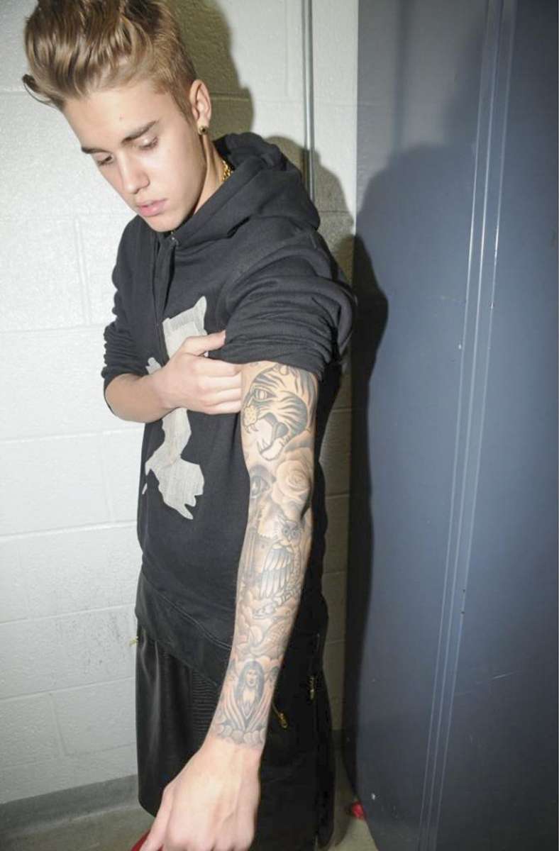 Tattoos gehören mittlerweile zum Geschäft. Justin Bieber macht eben jeden Trend mit.