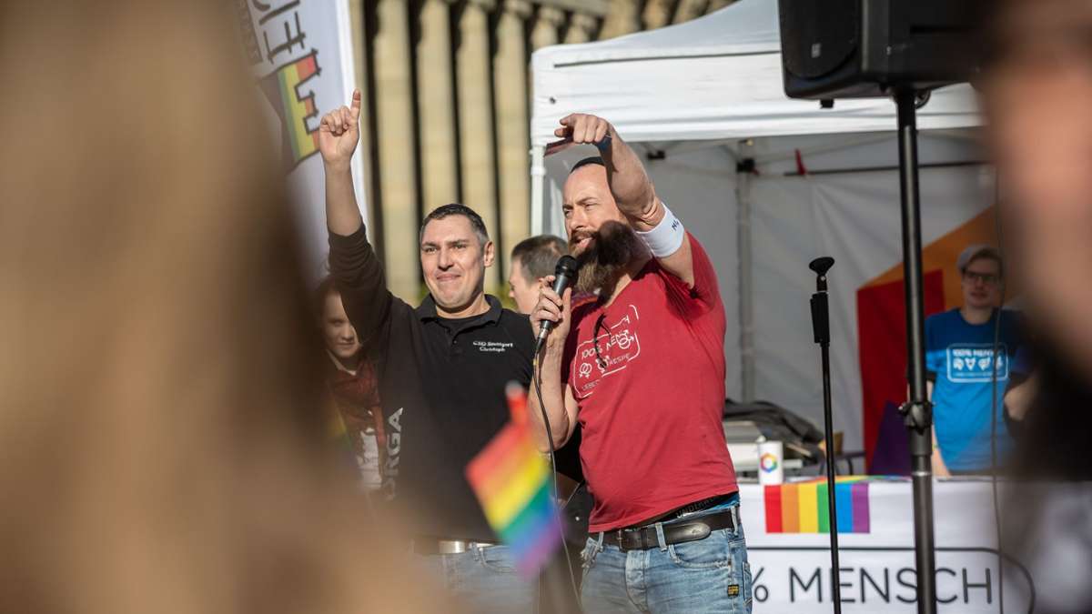 Organisation „100 Prozent Mensch“: Seit zehn Jahren im Einsatz für queere Menschen