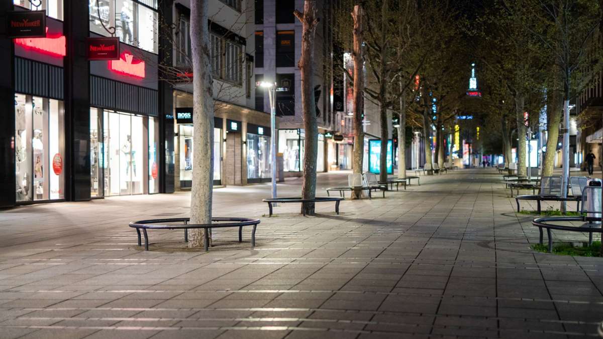 Vor bundesweiter Corona-Ausgangssperre: Stuttgarts Straßen sind wie leer gefegt – Bilder einer Geisterstadt