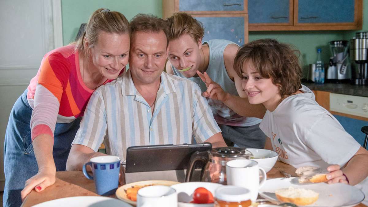 TV-Komödie „Für immer Eltern“: Sohnemann zieht wieder ein