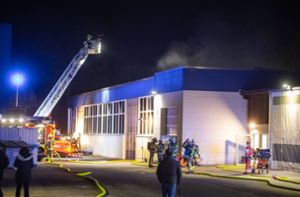 Brand in Lagerhalle verursacht Millionenschaden