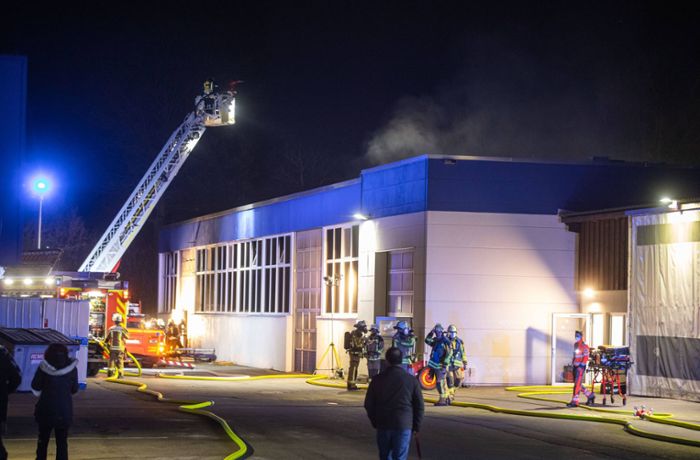 Brand in Lagerhalle verursacht Millionenschaden