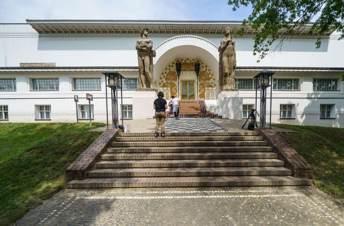 Echtes Welterbe: Eingang zur  Künstlerkolonie Mathildenhöhe in Darmstadt. Foto: dpa/Frank Rumpenhorst