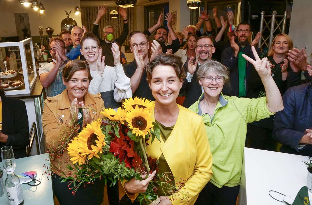 Freude bei den Ludwigsburger Grünen: Sandra Detzer holt vor allem in Ludwigsburg selbst mächtig Stimmen. Sie wird in den Bundestag einziehen.