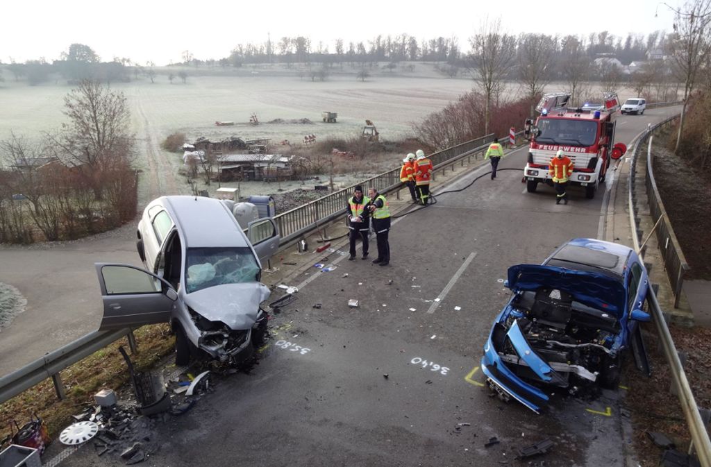 Bei diesem tragischen Verkehrsunfall im Kreis Göppingen kam eine Frau ums Leben.