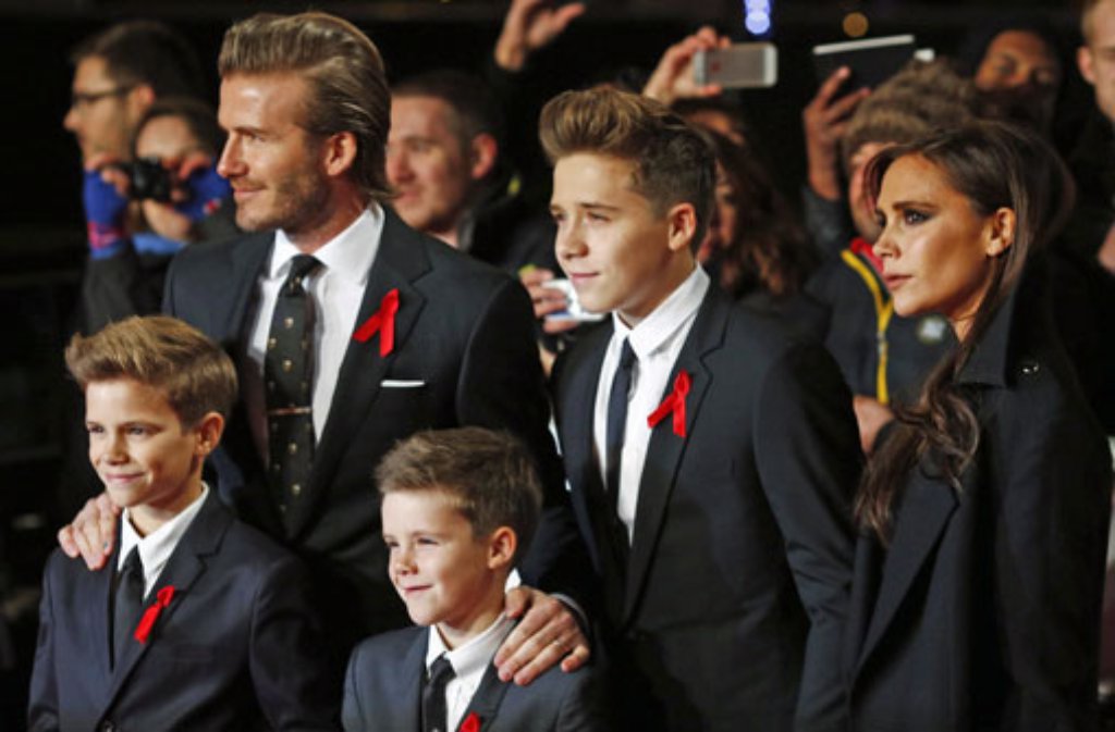 Bei der "The Class of 92"-Premiere war er der unangefochtene Mittelpunkt: David Beckham. Der 38-Jährige brachte seine Frau Victoria und die Söhne Brooklyn, Cruz und Romeo mit.