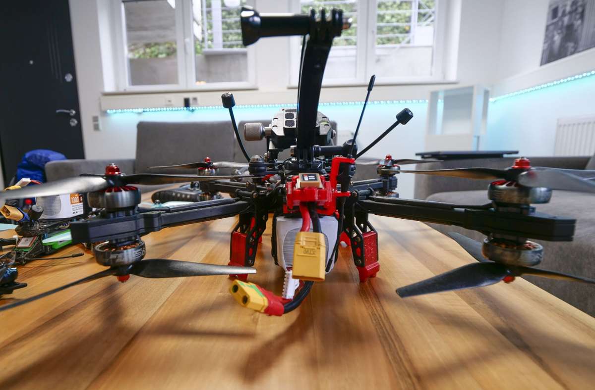 Größere Drohnen können mehrere Kilogramm Gepäck transportieren.