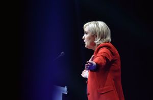 Die rechtspopulistische Politikerin Marine Le Pen hat gute Chancen,  bei der Präsidentschaftswahl in Frankreich am 23. April in die Stichwahl zu kommen. Foto: AFP