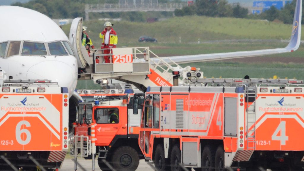 Flughafen Stuttgart: Großeinsatz wegen defekten Triebwerks