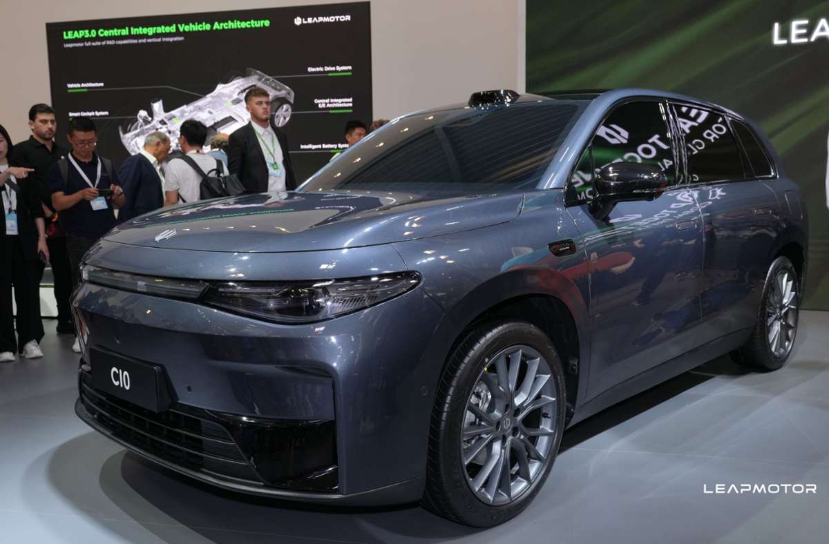 Leapmotor zeigt den elektrischen Luxus-SUV C10 und kündigt an, jedes Jahr ein neues Modell in Europa auf den Markt zu bringen.