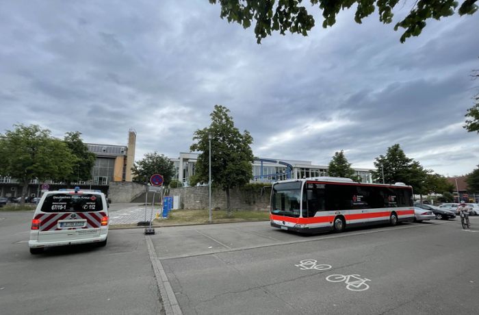 Evakuierung in Bietigheim-Bissingen: Chlorgasalarm im Bad am Viadukt – Kind leicht verletzt