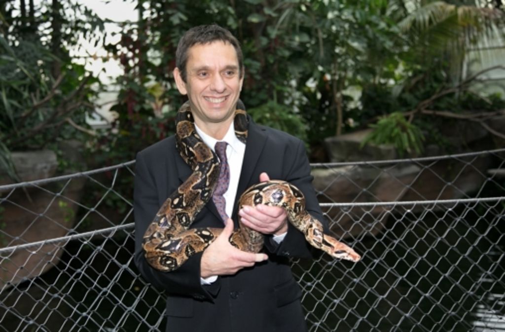 Vor seiner Zeit in Erfurt arbeitete Thomas Kölpin in Hagenbecks Tierpark in Hamburg und war dort unter anderem Leiter des Tropen-Aquariums und Kurator für Reptilien und Amphibien.