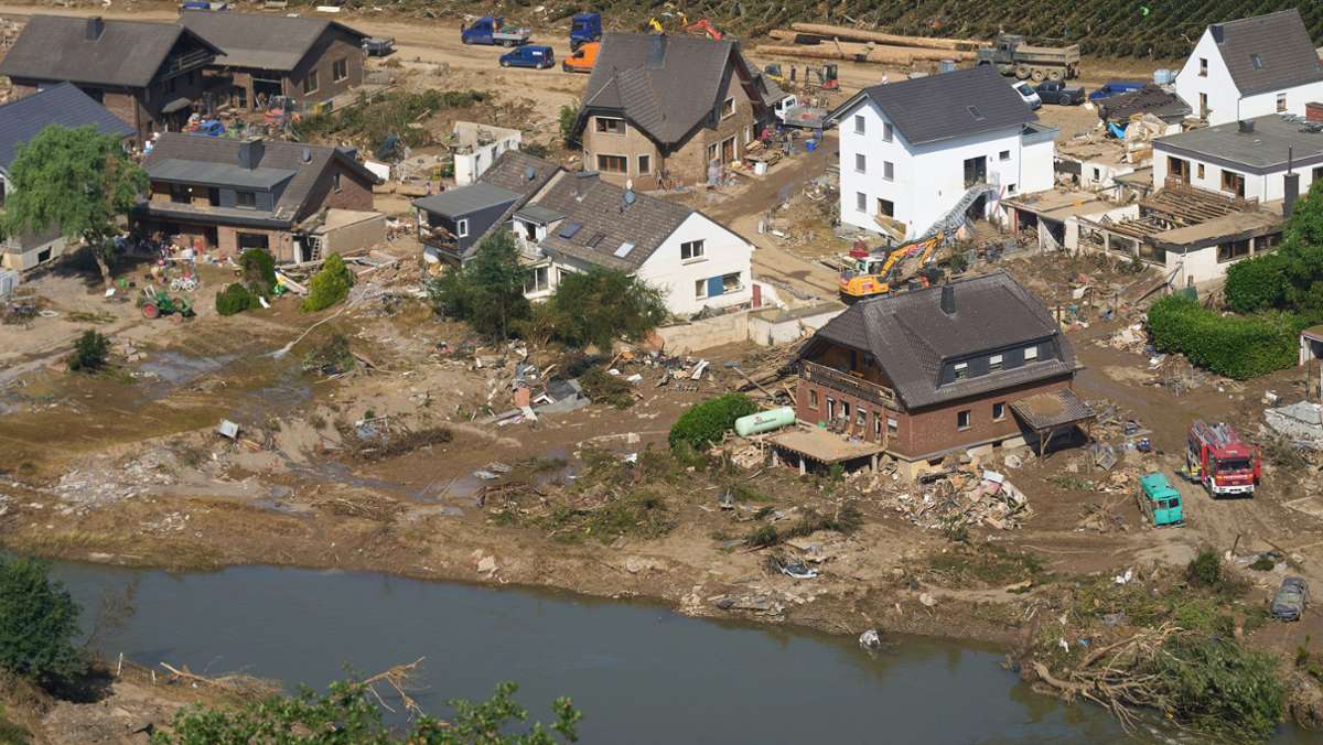  Die Angst in den Hochwassergebieten in Deutschland war groß, doch in Rheinland-Pfalz und Nordrhein-Westfalen ist es nahezu trocken geblieben. Anders sah es im Süden Deutschlands aus. 