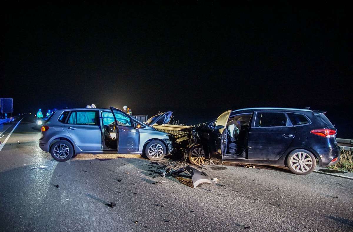 In der Nacht auf den 19. September 2020 ereignete sich gegen 00.33 Uhr zwischen den Anschlussstellen Grafenau und Magstadt ein Verkehrsunfall, der zwei Schwerverletzte zur Folge hatte.