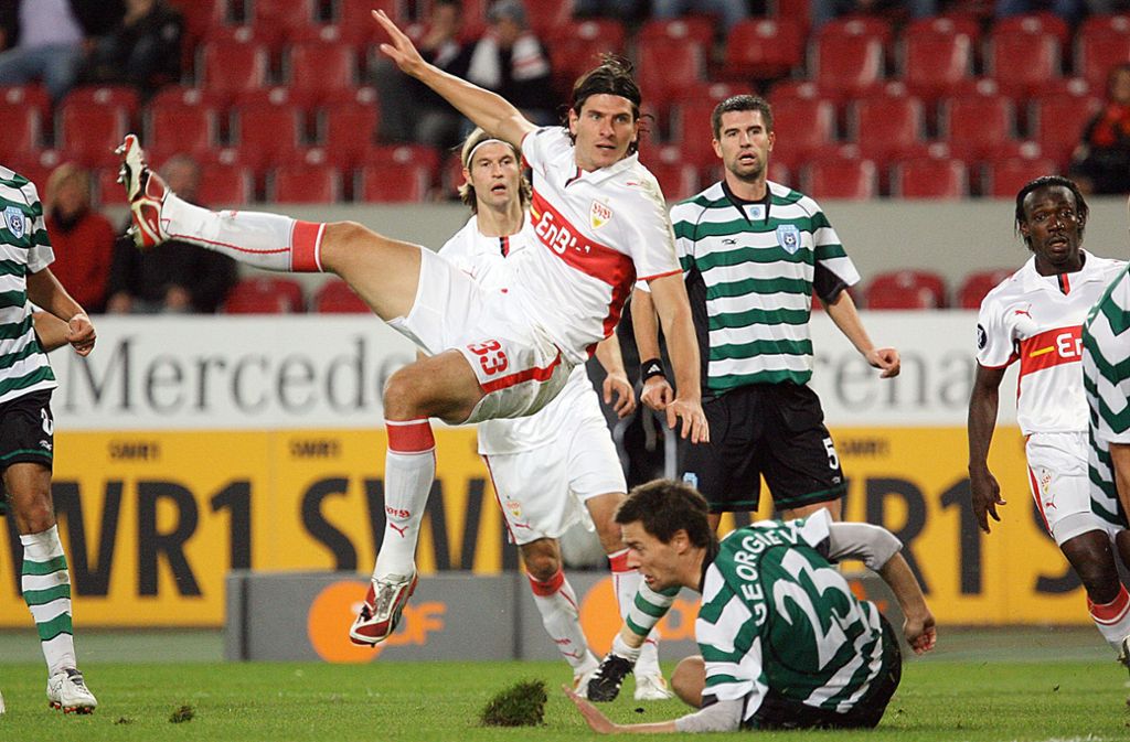 Die Zeiten, in denen die Weiß-Roten auf internationalem Parkett agierten, sind lange vorbei. Doch auch hier war Mario Gomez erfolgreich wie kaum ein anderer VfB’ler: Er schoss die Stuttgarter nicht nur gegen Cherno More Varna über die Qualifikation in den UEFA-Cup.