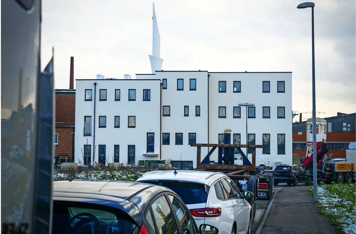 Parkchaos an der Moschee: Parkplätze an der Moschee sind freitags