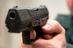 Männer mit Spielzeugpistolen lösen Großeinsatz der  Polizei aus
