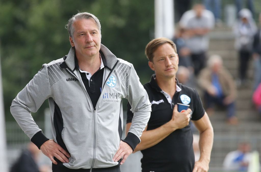 Arbeiten seit 1. Juli 2019 gemeinsam bei den Stuttgarter Kickers: Der Sportliche Leiter Lutz Siebrecht (li.) und Trainer Ramon Gehrmann.