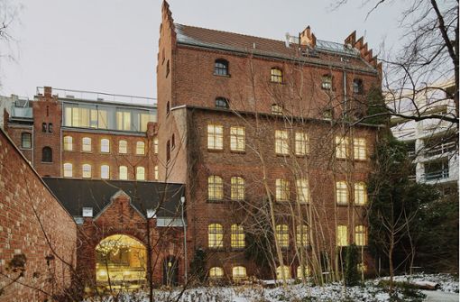 Ein ehemaliges Frauengefängnis in Berlin wurde in ein Hotel umgewandelt: Das Wilmina. Dafür  gab es  den Deutschen Nachhaltigkeitspreis Architektur 2023. Foto: /Robert Rieger