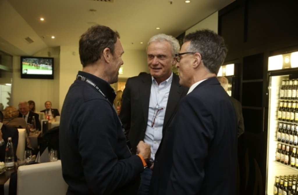 Holger Osieck, Hans-Peter Briegel und Helmuth Sandrock (von links)