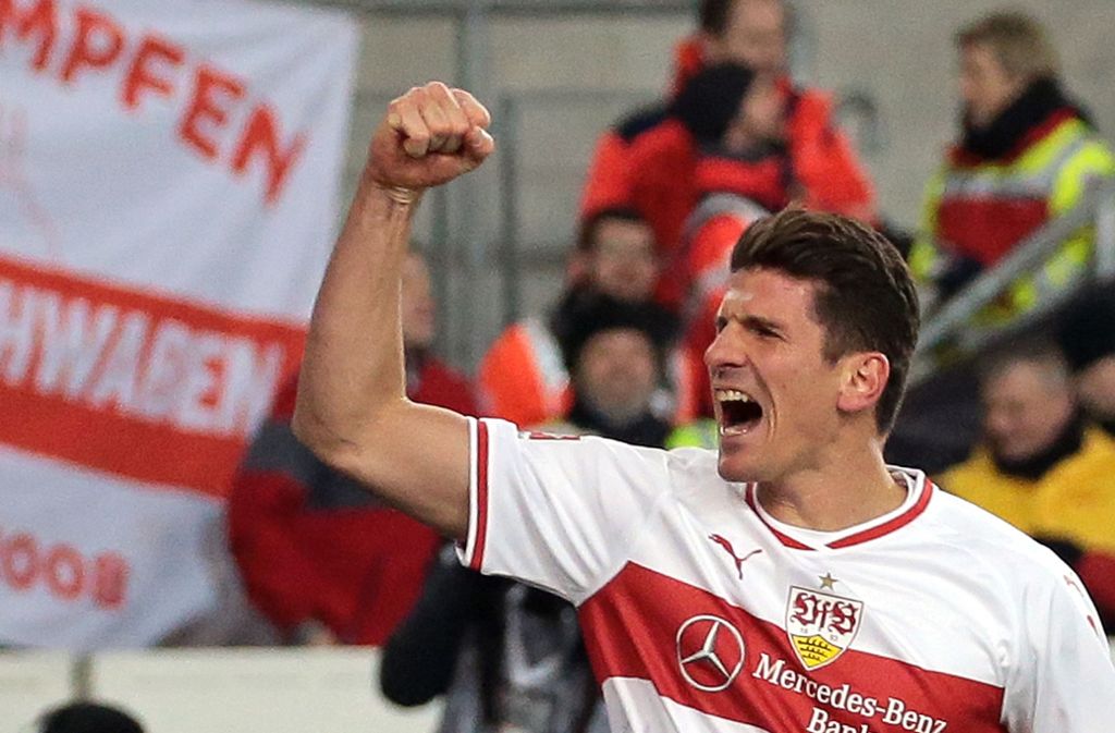 ... Doppelpack: Mario Gomez beschert dem VfB Stuttgart den Sieg.