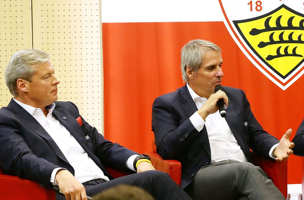 Die Wirtschaftsgrößen Hartmut Jenner (Kärcher/li.) und Wilfried Porth (Daimler) gehören zum siebenköpfigen Aufsichtsrat des VfB Stuttgart.