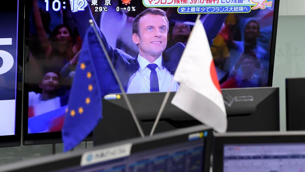  Vertreter der deutschen Wirtschaft begrüßen den Wahlsieg Emmanuel Macrons bei den Präsidentschaftswahlen in Frankreich. Die Chefvolkswirte der Banken und Versicherungen waren jedoch vor übertriebenen Erwartungen. 