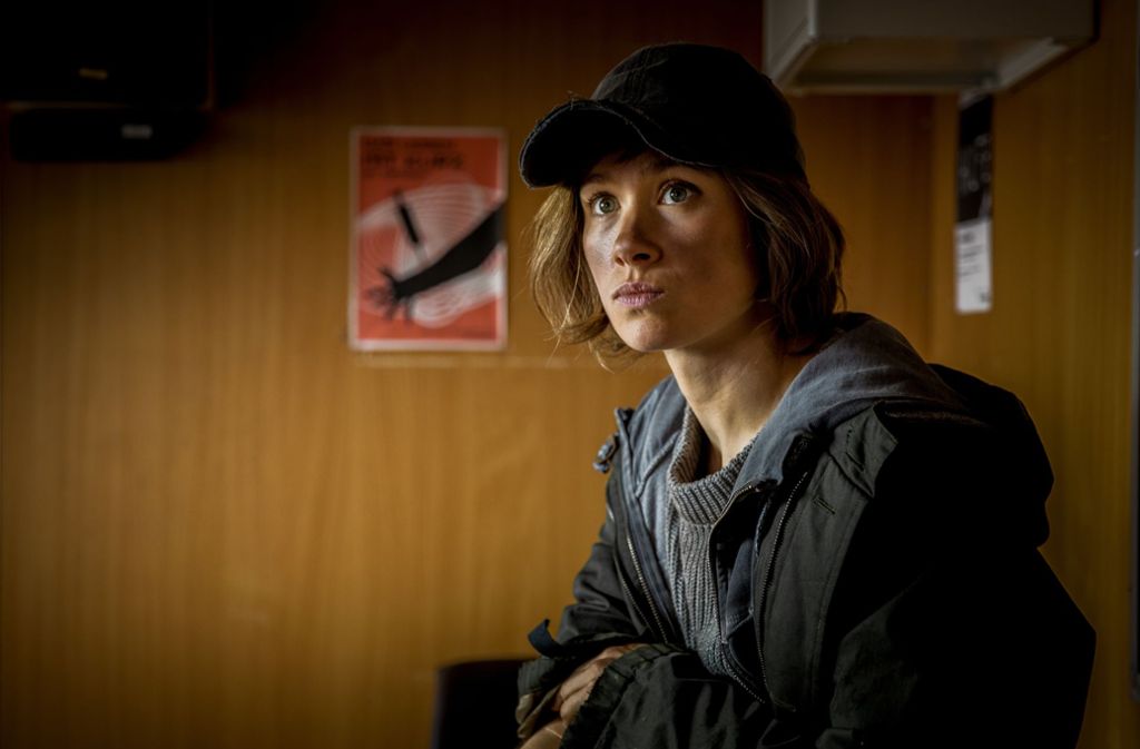 Doro Decker (Alina Levshin) ermittelt undercover im Medibus.