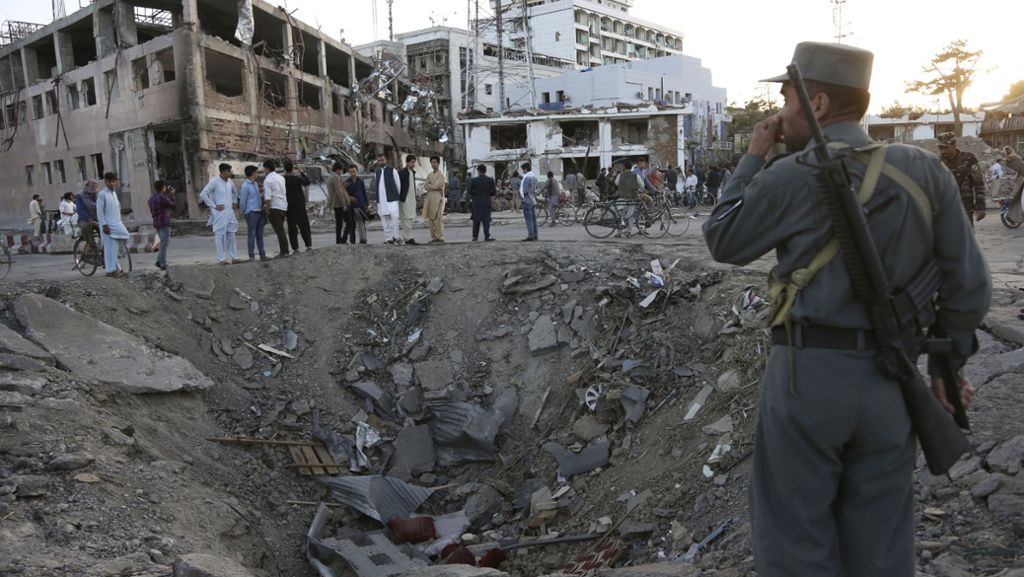 Tote und Verletzte in Kabul: Abschiebestopp nach Anschlag gefordert