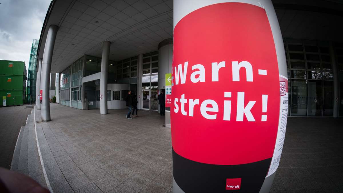  Am 19. und 20. Oktober wird es im Klinikum Stuttgart wegen des Streikaufrufs der Gewerkschaft Verdi nur einen Notbetrieb geben. Am Dienstag sind in Stuttgart auch Kitas und städtische Ämter geschlossen. 