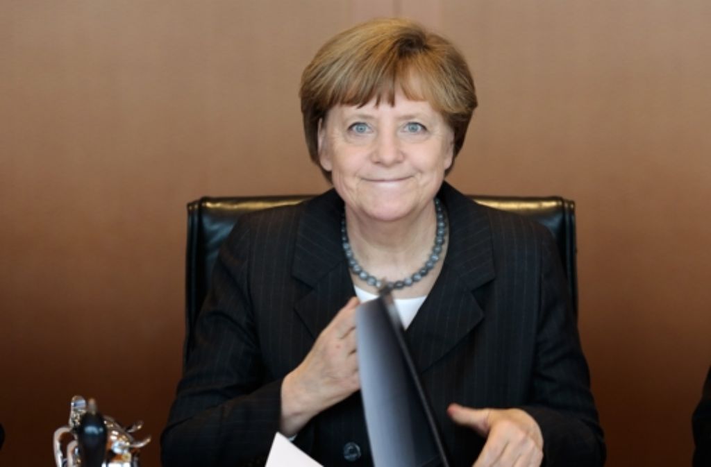 Bei den Wählern ist Angela Merkel so beliebt wie eh und je: laut der jüngsten Forsa-Umfrage (März 2015) präferrieren 61 Prozent der Befragten Angela Merkel als Kanzlerin.