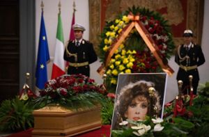 Emotionale Trauerfeier für die Schauspielerin in Rom