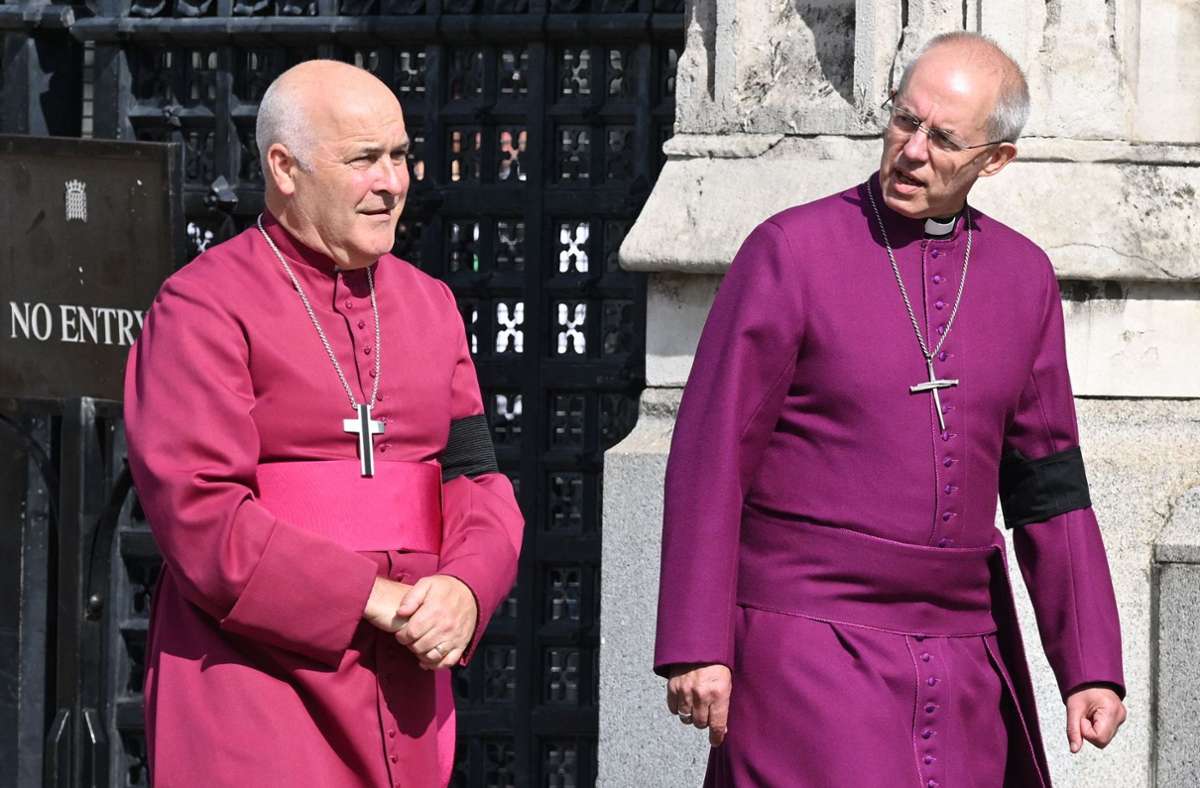 Der Erzbischof von York Stephen Geoffrey Cottrell (links) und der Erzbischof von Canterbury Justin Welby